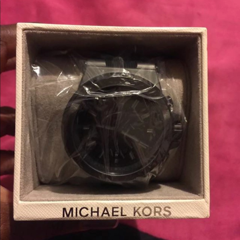 Mk Watch - Picture 3 of 3